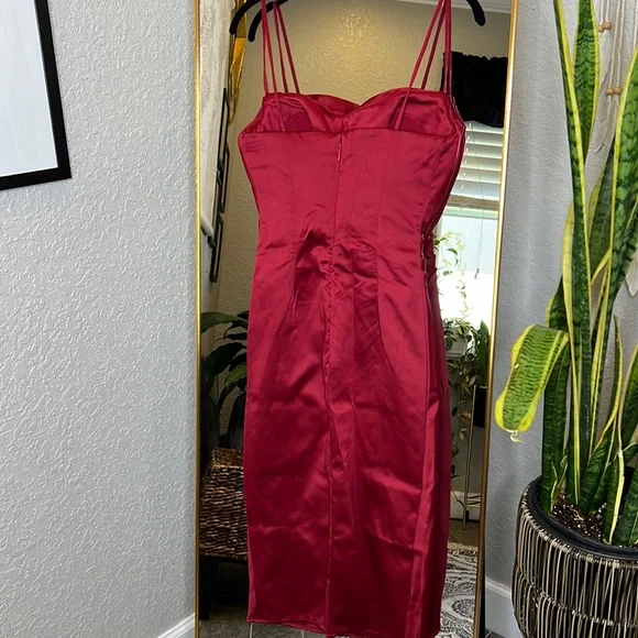 HOUSE OF CB 'Anja' Wine Satin Corset Midi Dress NWOT